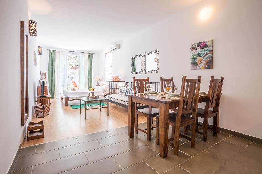 Zlatni Bol Apartments Bilik gambar